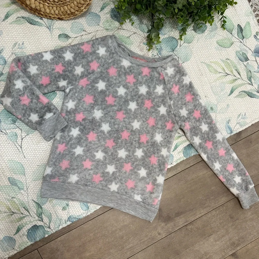 New BCBGirls Gray and Pink Star Cozy Soft Sweatshirt Size Small 7/8